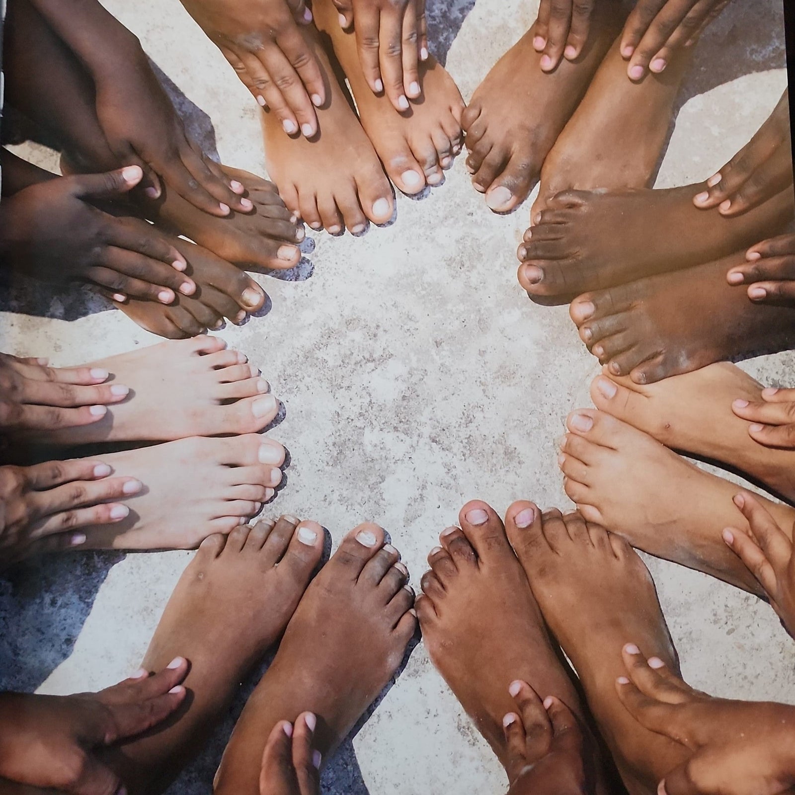 Ubuntu Me We: Love, Humanity and Us by Geoff Blackwell (Editor)