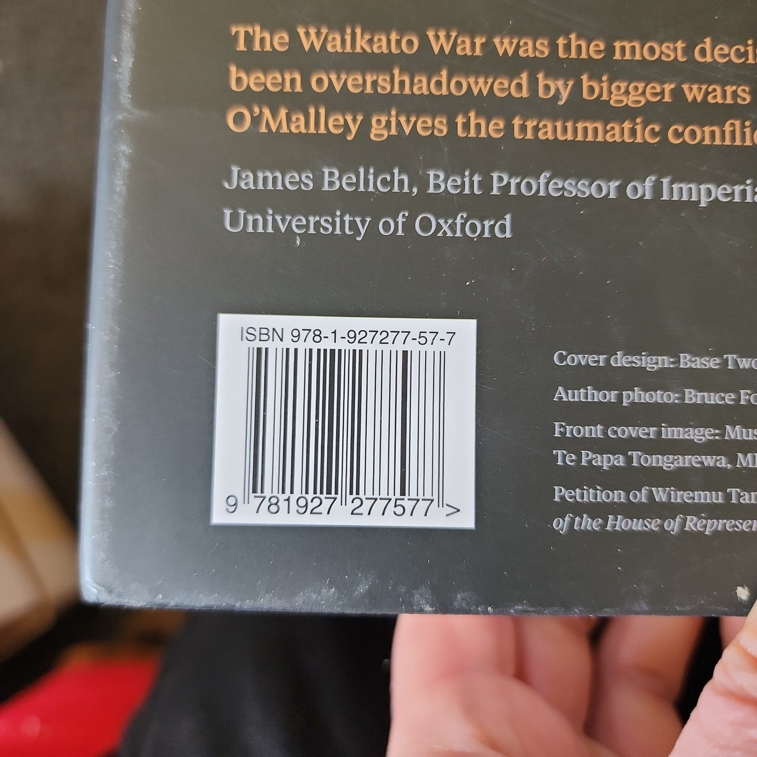 The Great War for New Zealand: Waikato 1800–2000 by Vincent O'Malley - ISBN and back cover