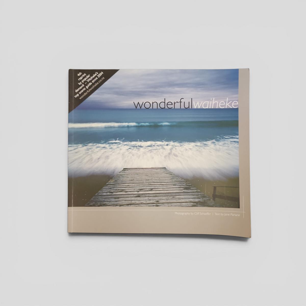 Wonderful Waiheke by Cliff Schaefflin - book cover