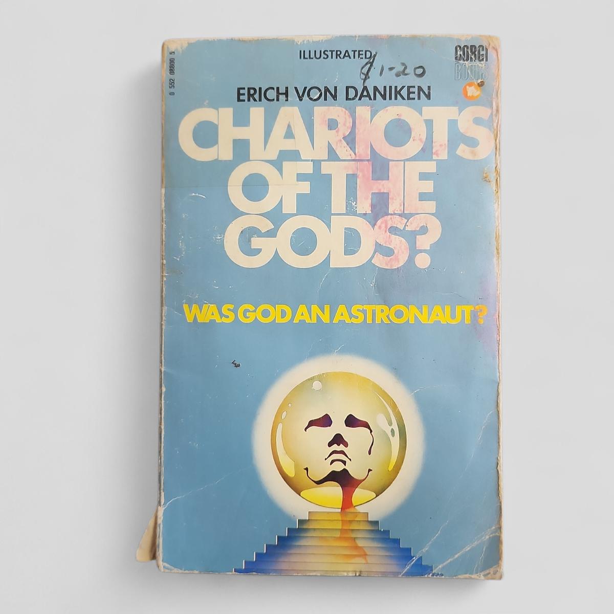 Chariots of the Gods? by Erich von Däniken - book cover