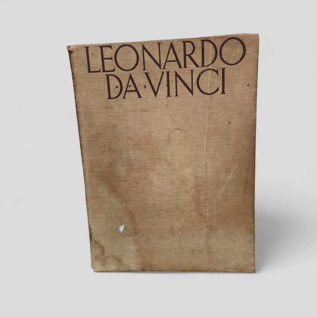 Leonardo Da Vinci - book cover