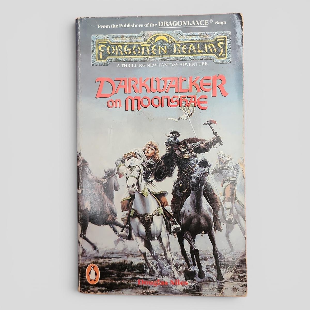 Darkwalker on Moonsrae by Douglas Niles - book cover