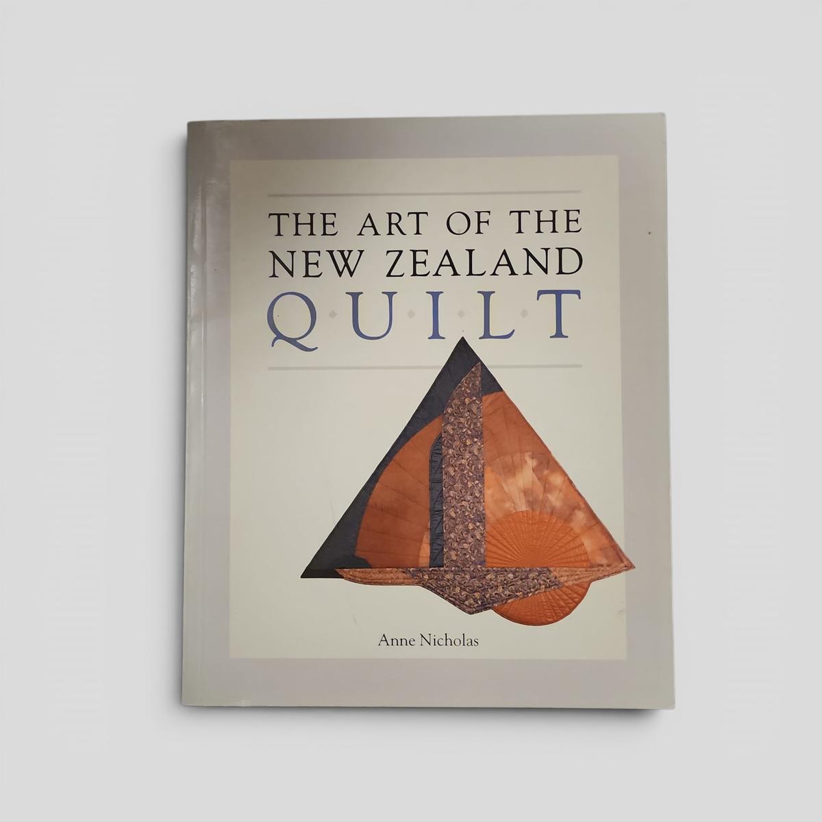The Art of the New Zealand Quilt by Anne Nicholas - book cover
