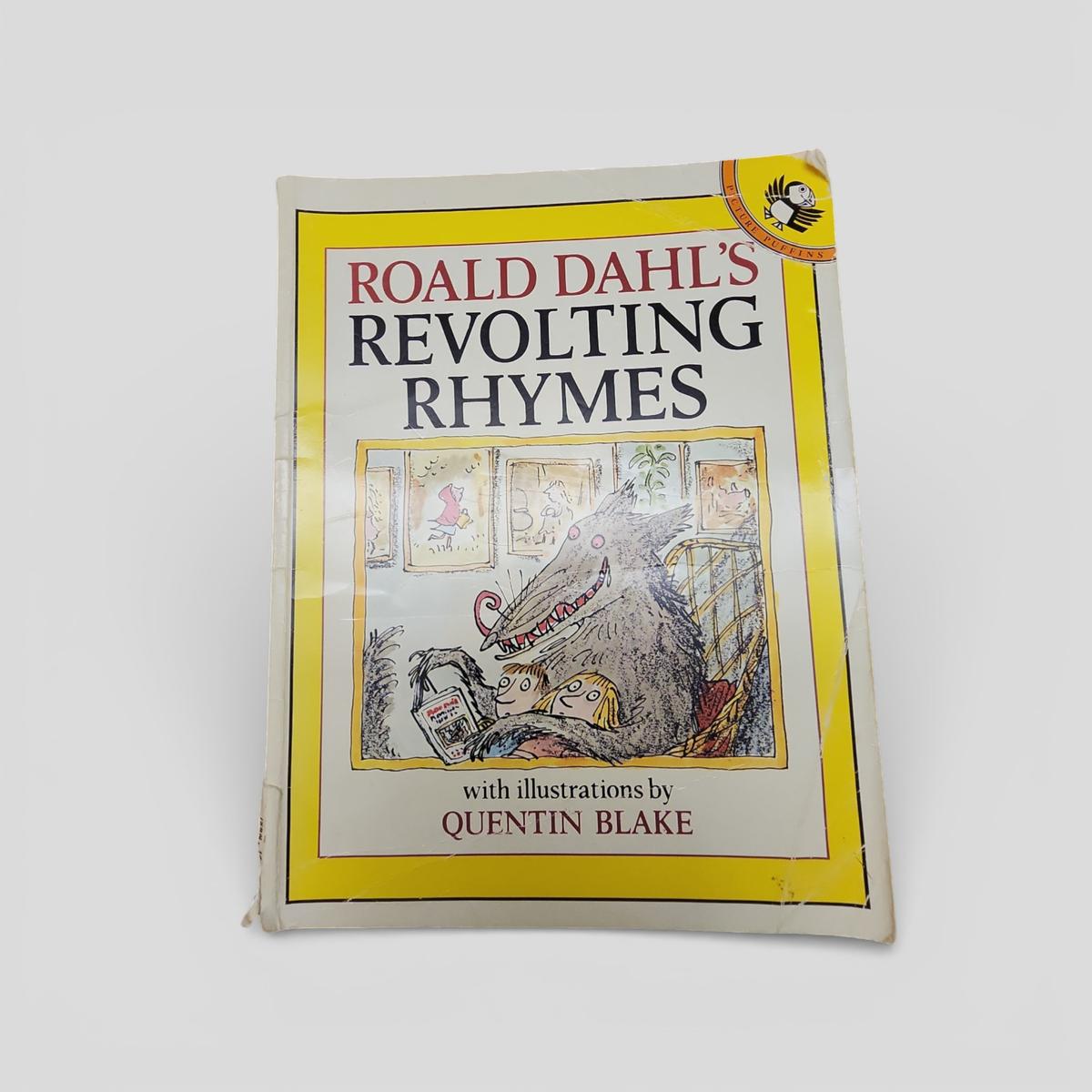 Roald Dahl's Revolting Rhymes by Roald Dahl - book cover