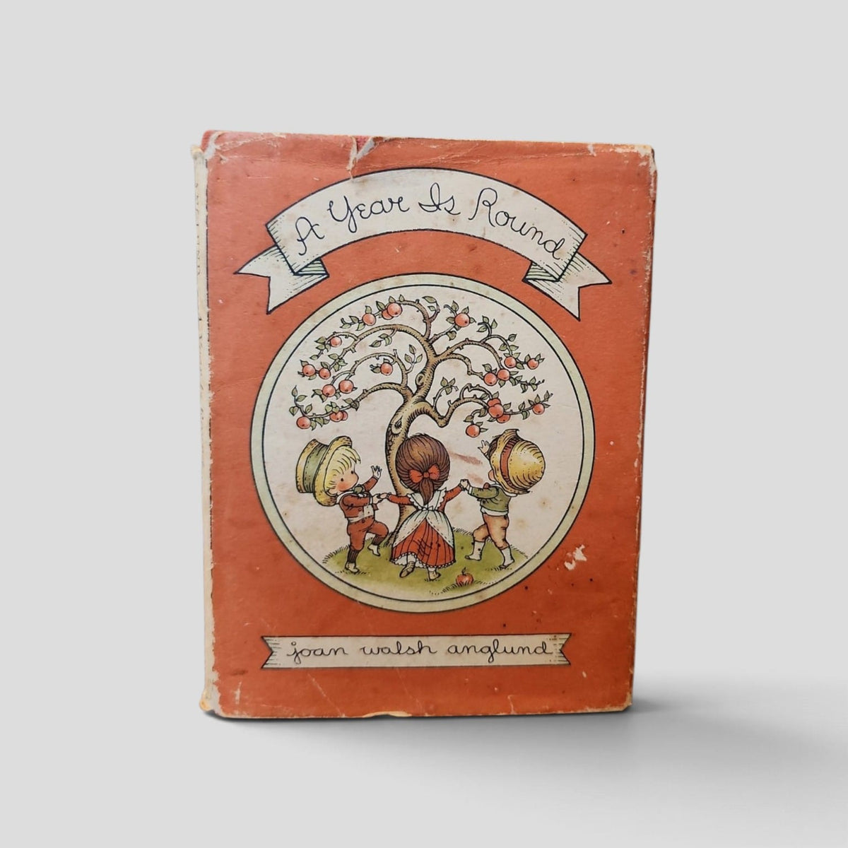 A Year Is Round by Joan Walsh Anglund, 1967 Collins illustrated front cover