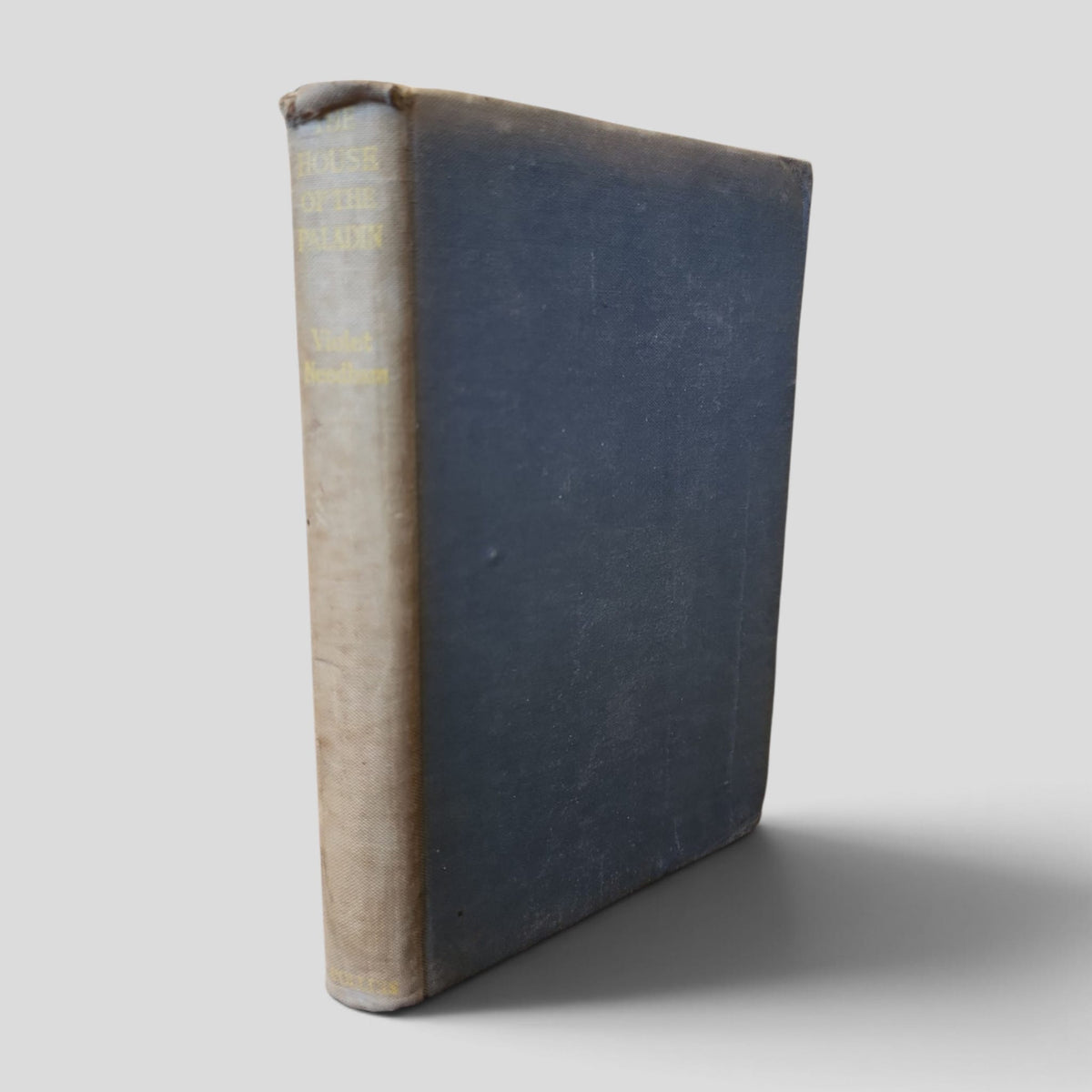 The House of the Paladin by Violet Needham — front cover