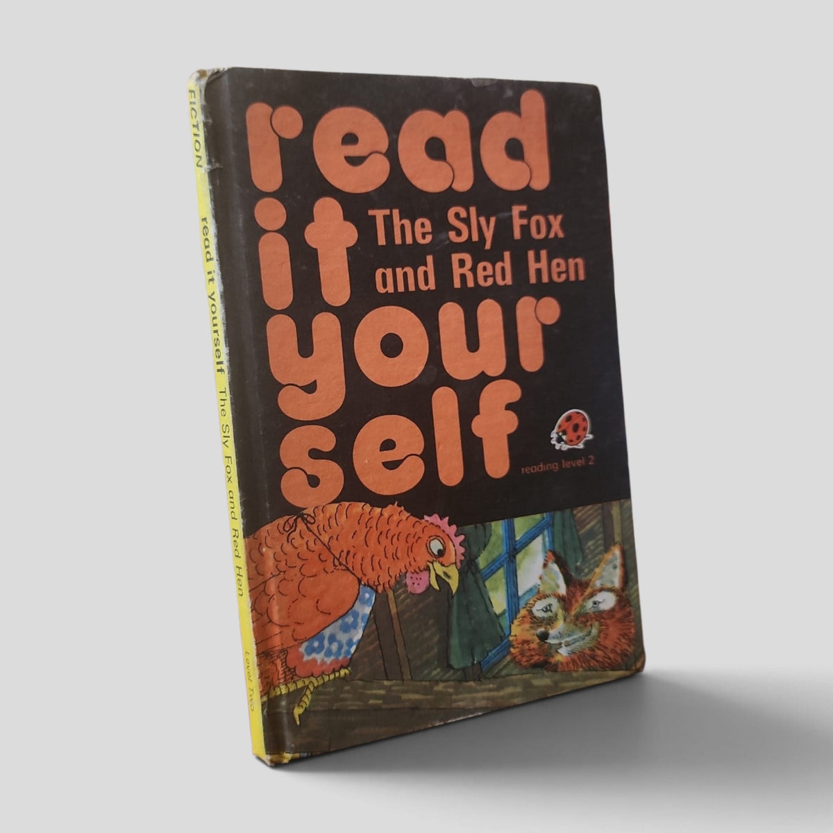 Front cover of The Sly Fox and Red Hen by Fran Hunia