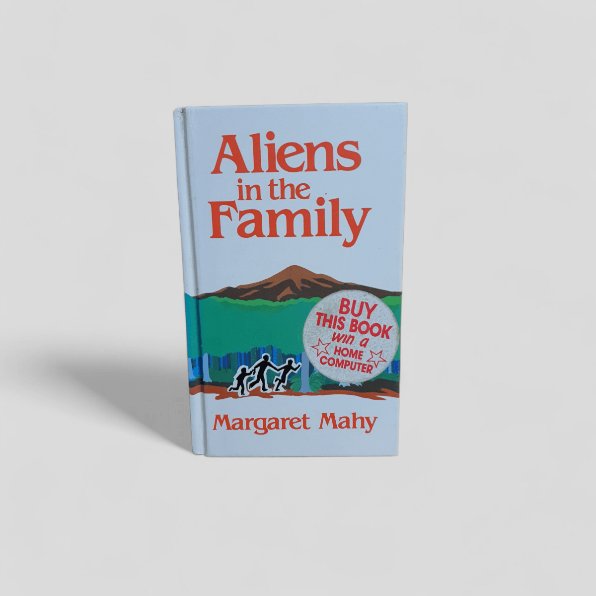 Aliens in the Family by Margaret Mahy - Books Worth Keeping