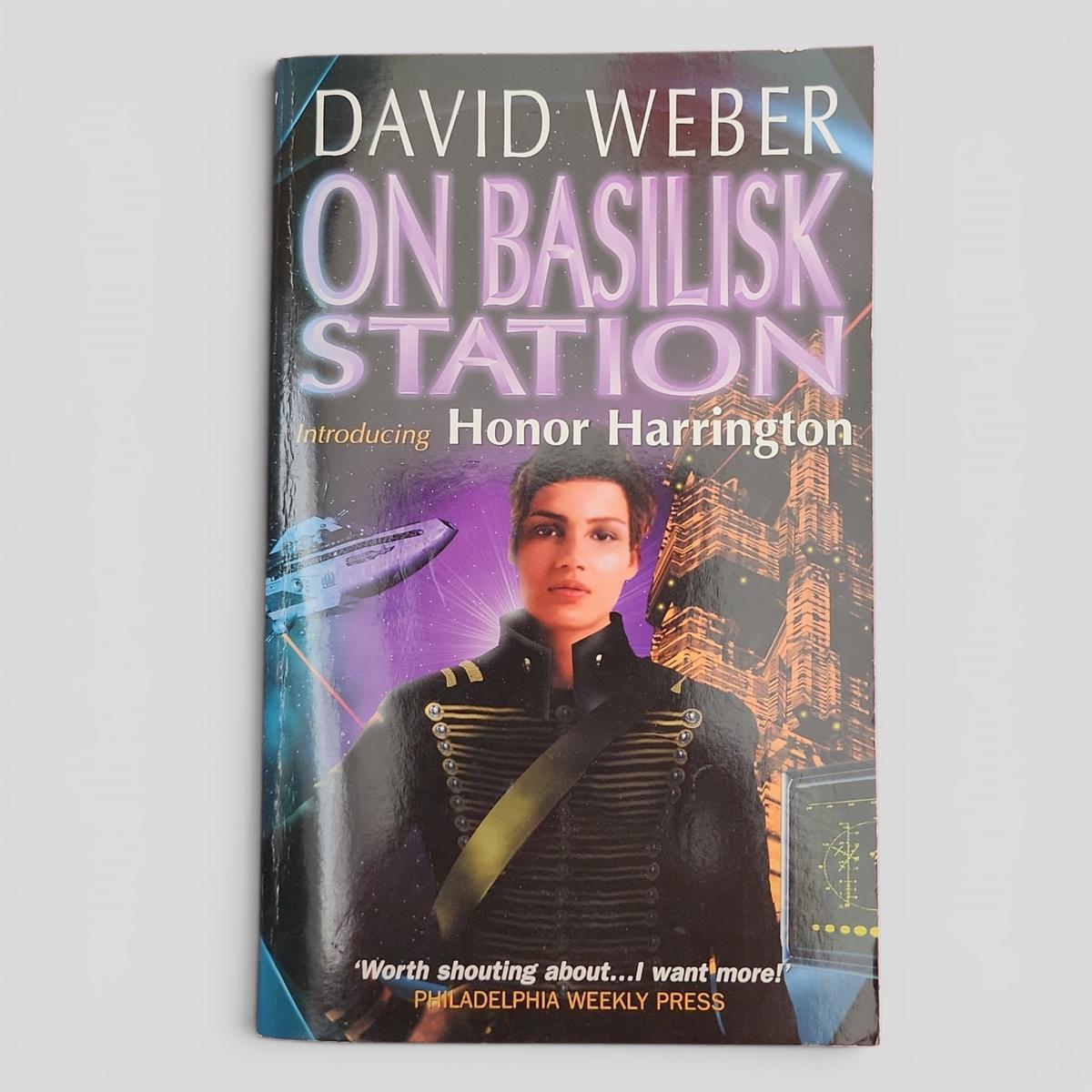 On Basilisk Station by David Weber - book cover