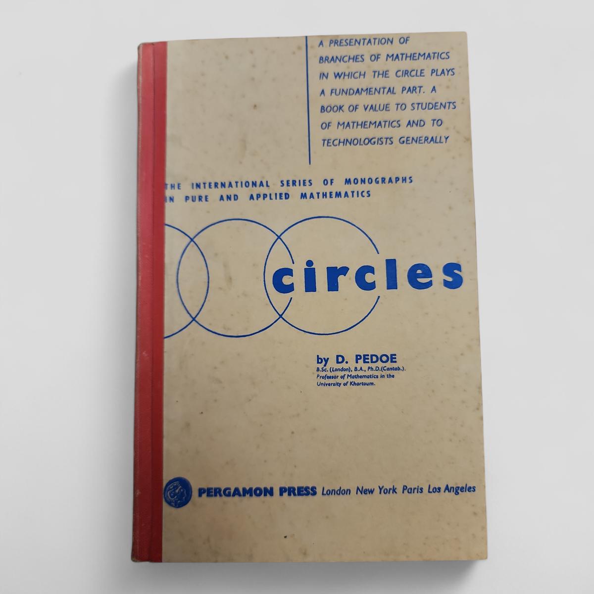 Circles by D. Pedoe - Books Worth Keeping