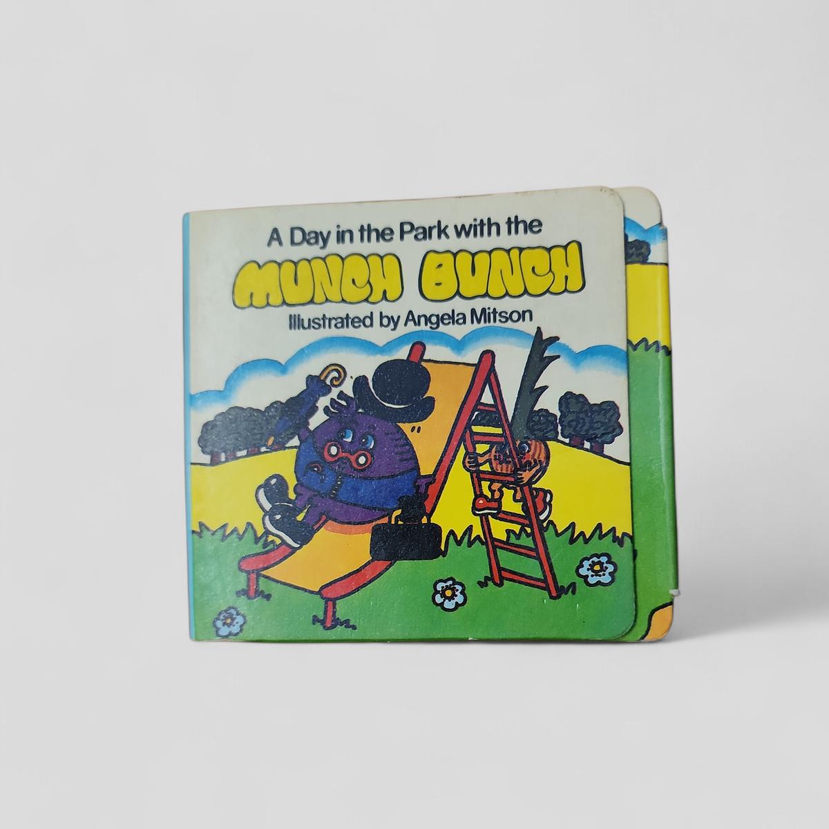 A Day in the Park with the Munch Bunch - book cover