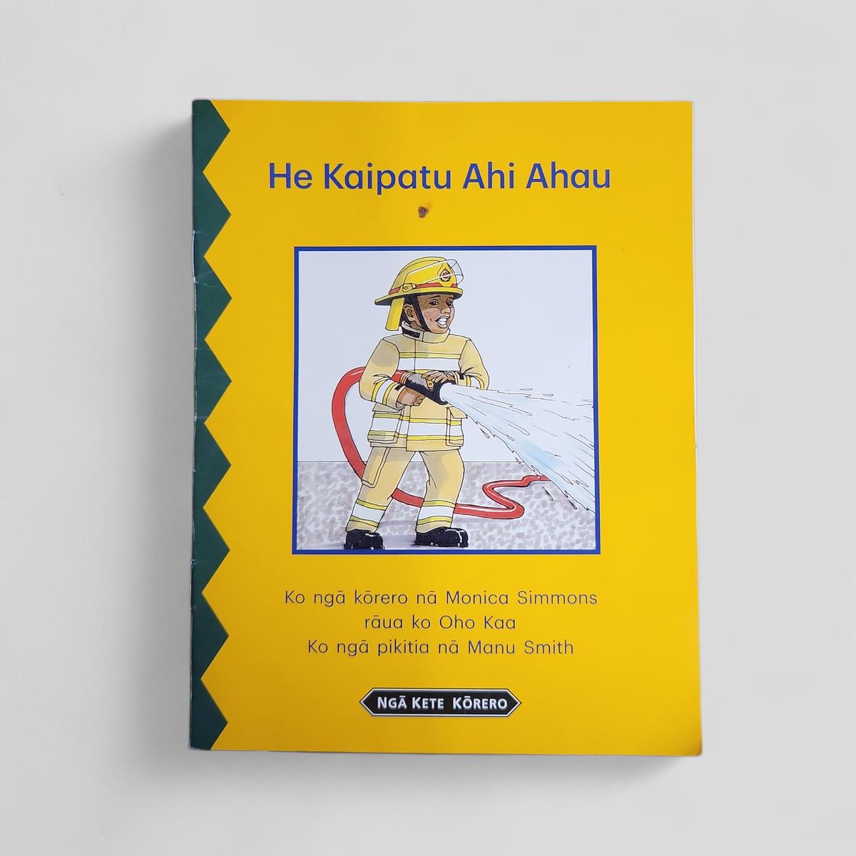 He Kaipatu Ahi Ahau by Monica Simmons, Oho Kaa - Books Worth Keeping