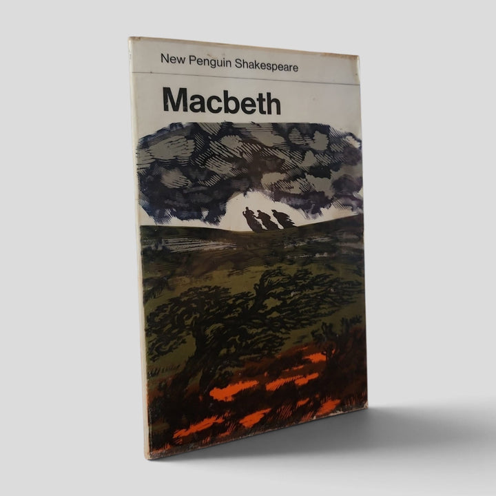 Macbeth by William Shakespeare — front cover