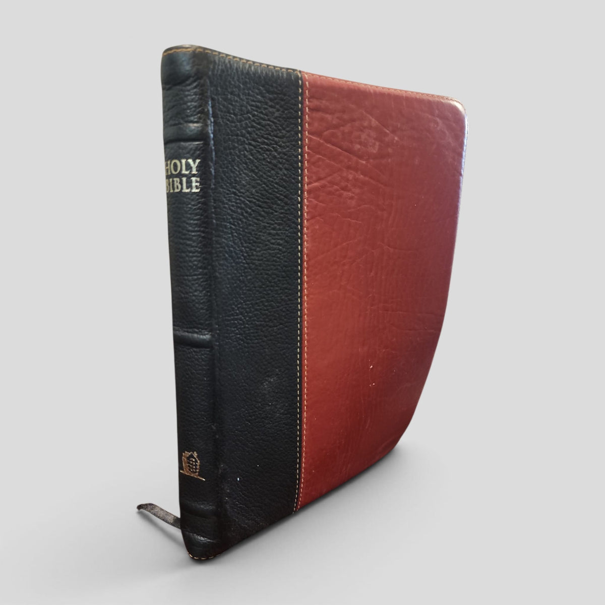 Holy Bible — New King James Version, Thomas Nelson, Black — original cover