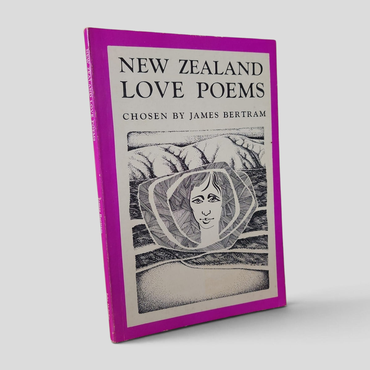 Front cover of New Zealand Love Poems by James Bertram