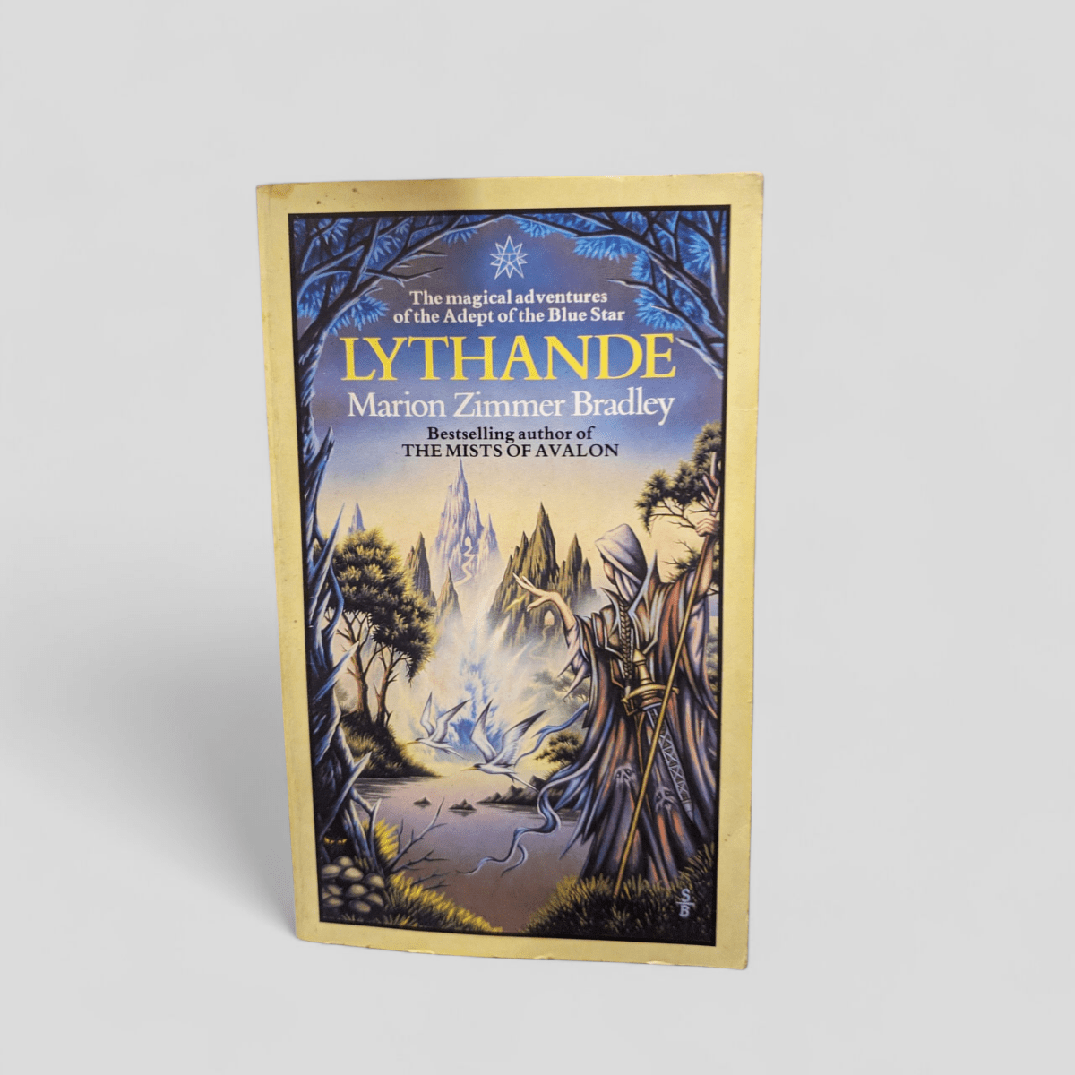 LYTHANDE by Marion Zimmer Bradley - Books Worth Keeping