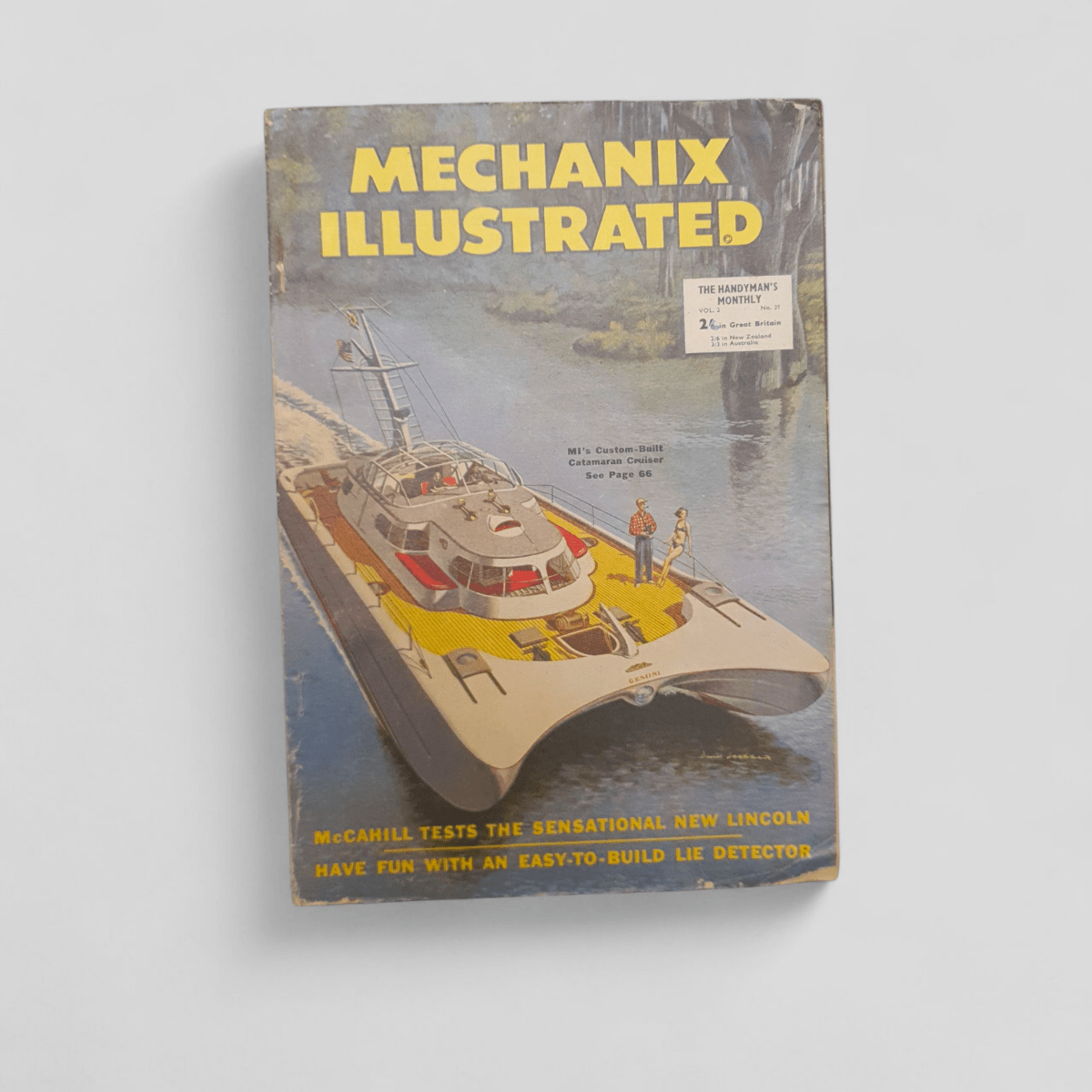 Mechanix Illustrated (Catamaran Cruiser Cover) - Books Worth Keeping