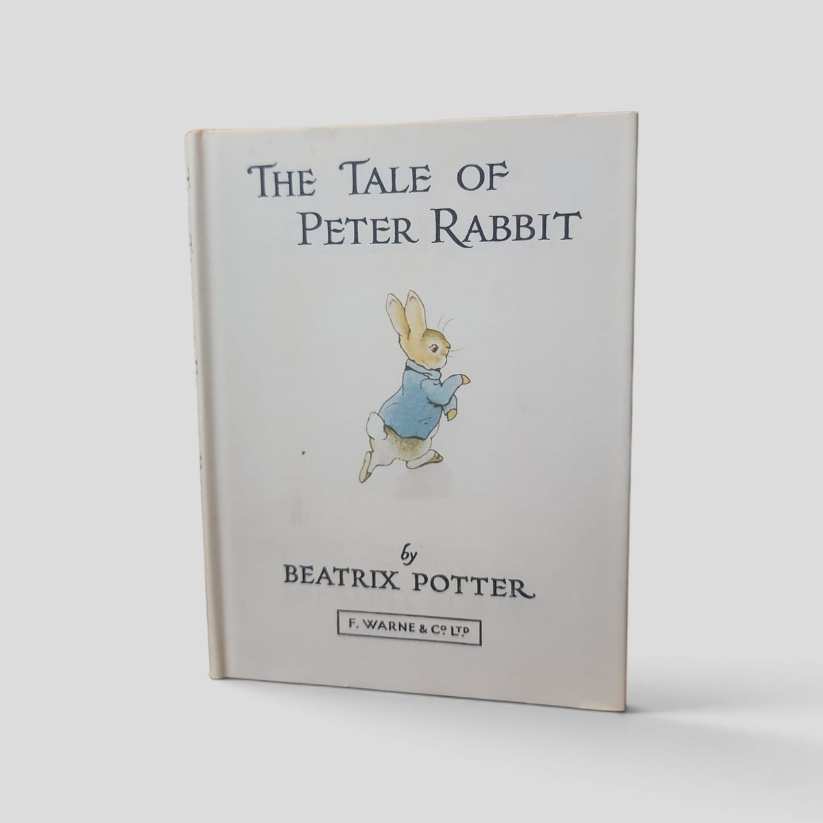 The Tale of Peter Rabbit by Beatrix Potter (White Cover, Code 536.978) - front cover