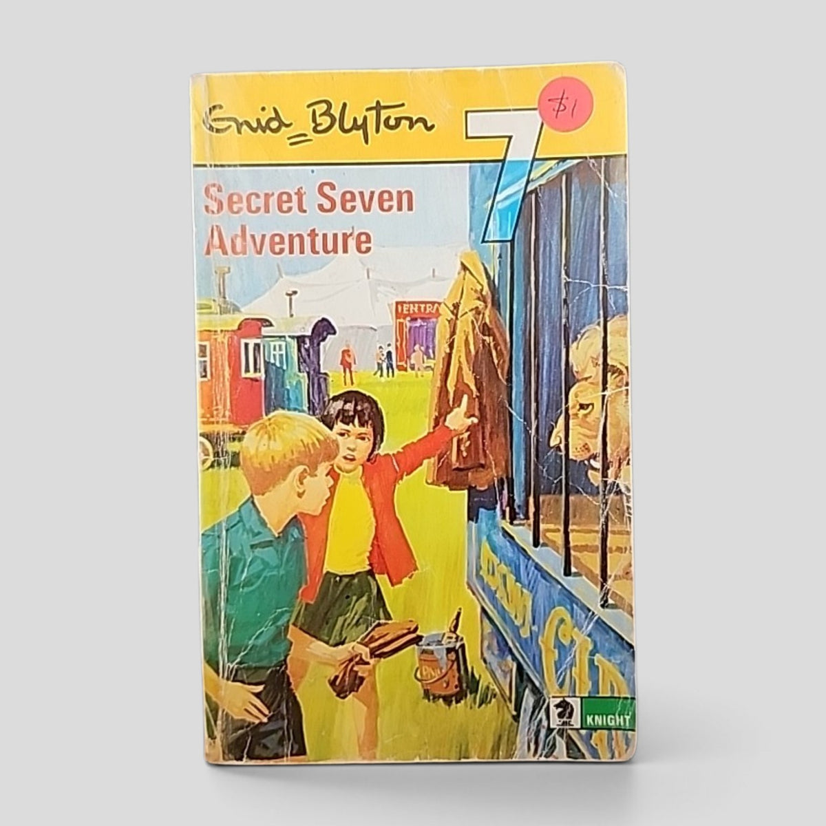 Secret Seven Adventure by Enid Blyton vintage Knight Books paperback cover