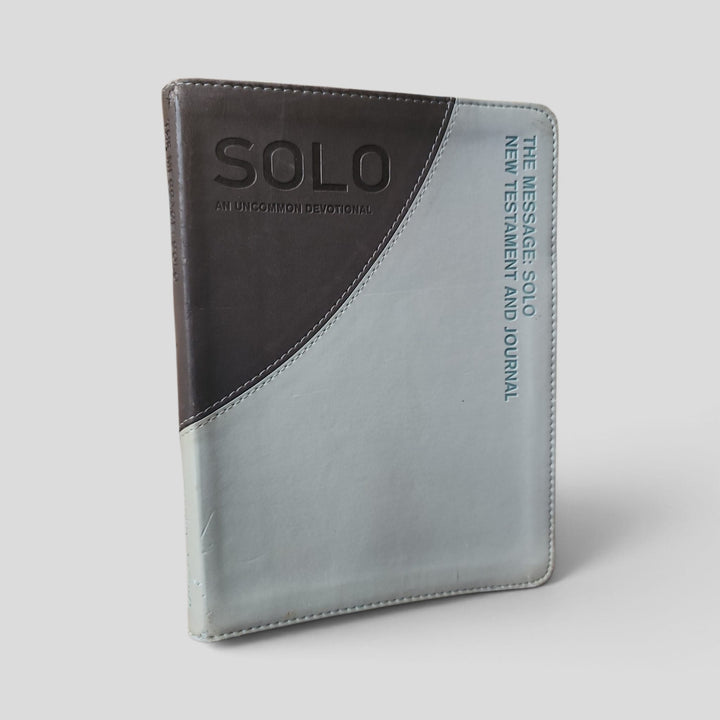 The Message SOLO — MSG Bible Devotional: New Testament Readings and Journal by Eugene H. Peterson — front cover
