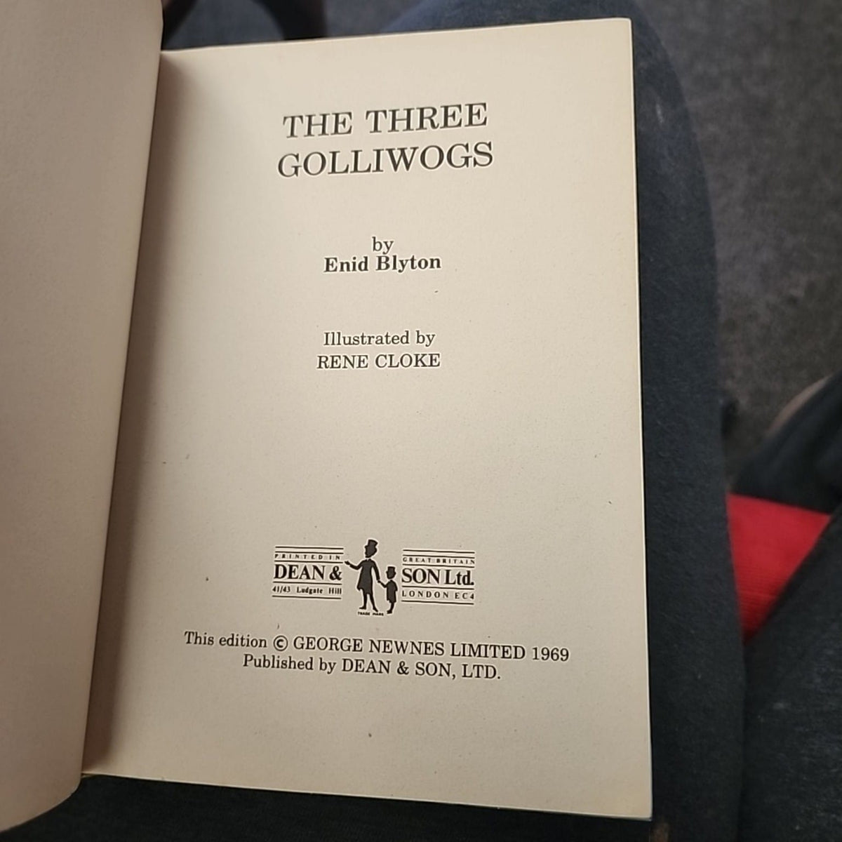 The Three Golliwogs by Enid Blyton title page, Dean and Son 1969 edition illustrated by Rene Cloke