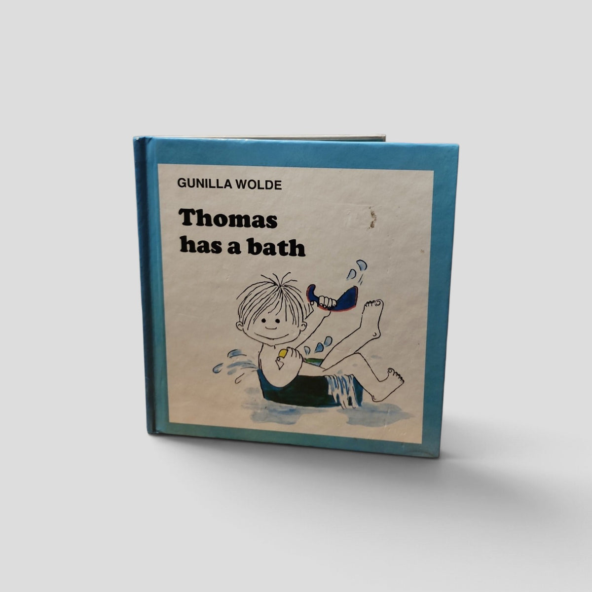 Thomas Has a Bath by Gunilla Wolde
