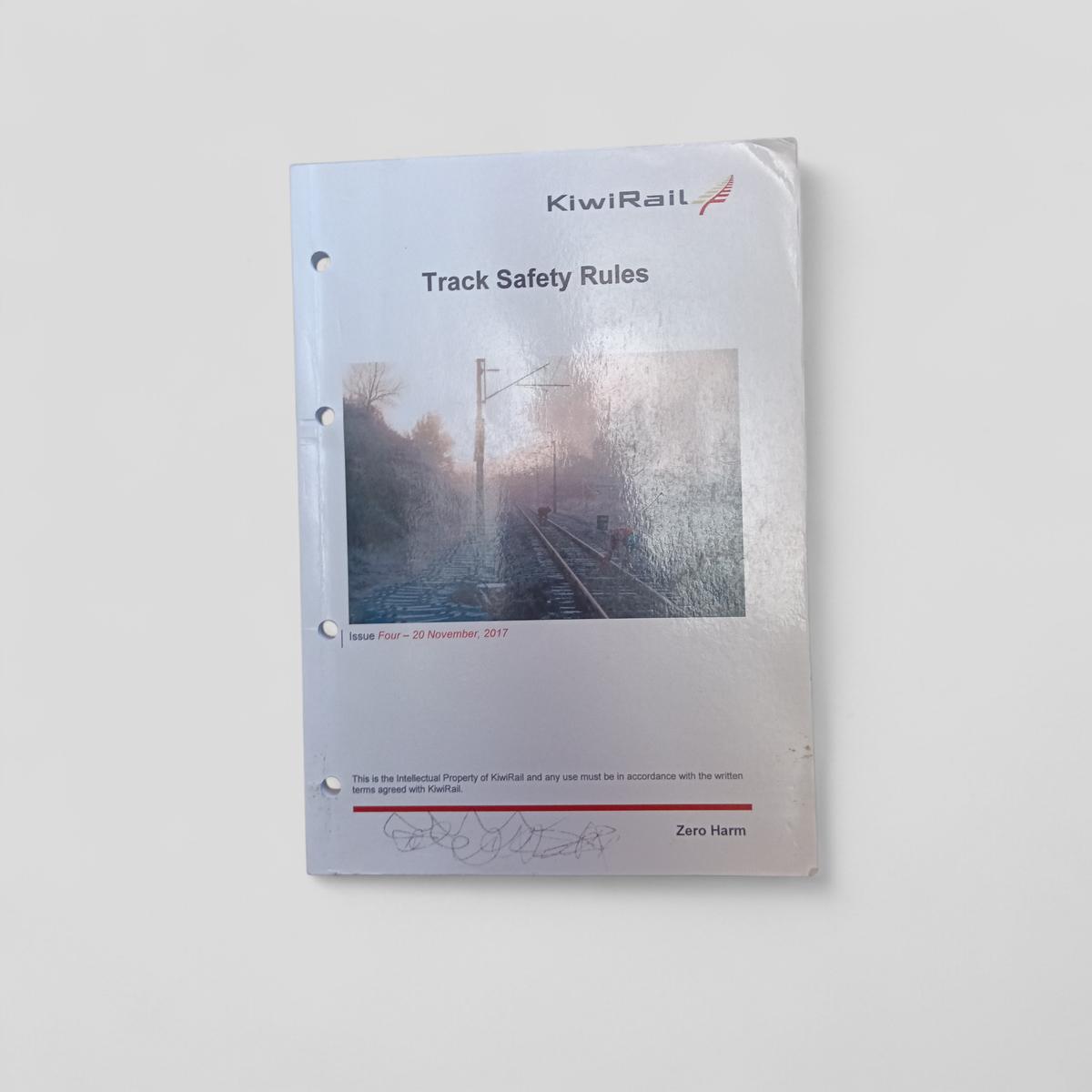 Track Safety Rules by KiwiRail - Books Worth Keeping