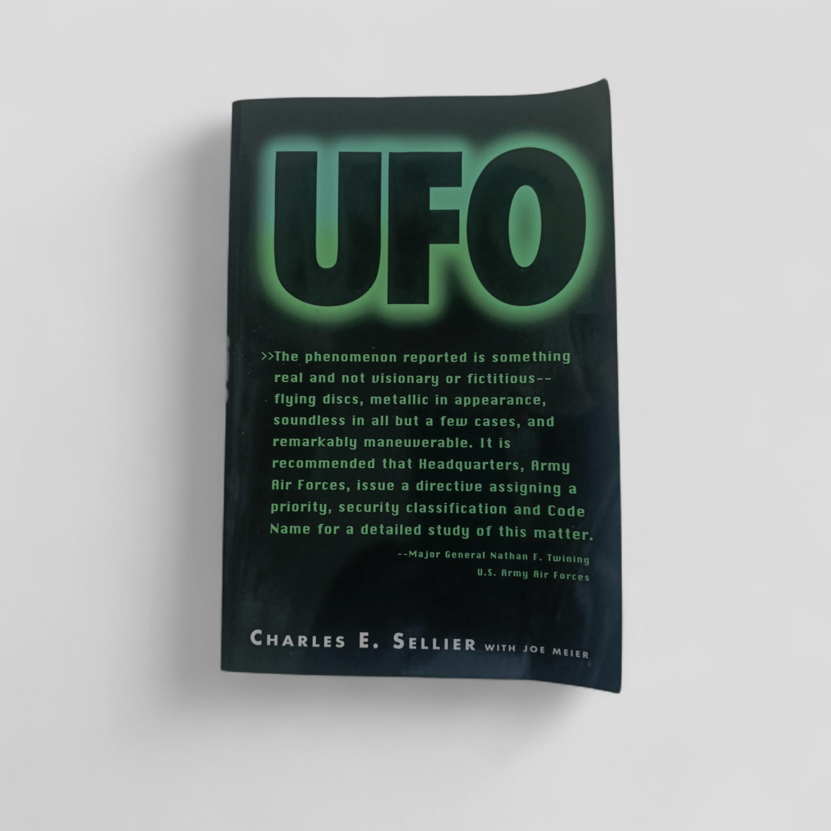 UFO - Books Worth Keeping