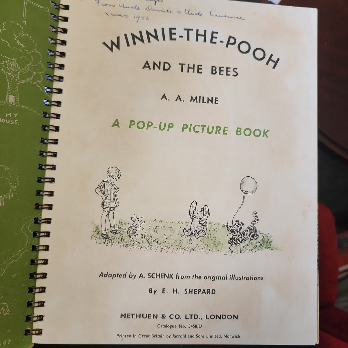 Winnie-the-Pooh and the Bees title page showing Methuen publication details